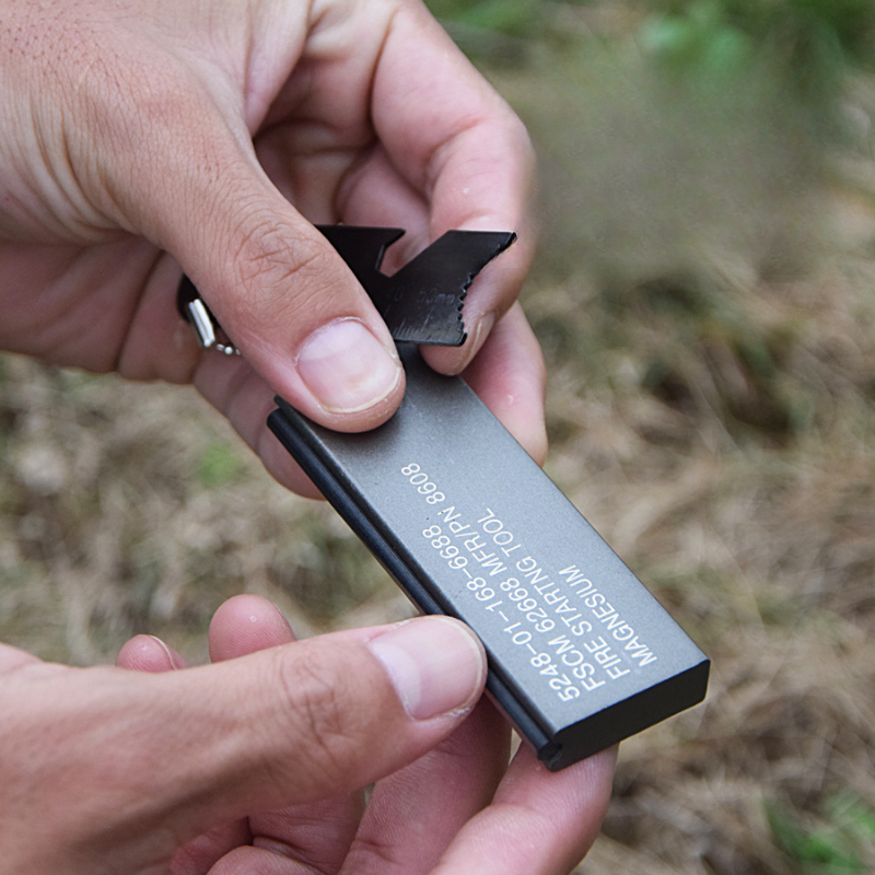 Waterproof Magnesium Flint & S - مراجعة Magnesium Fire Starter وسعره