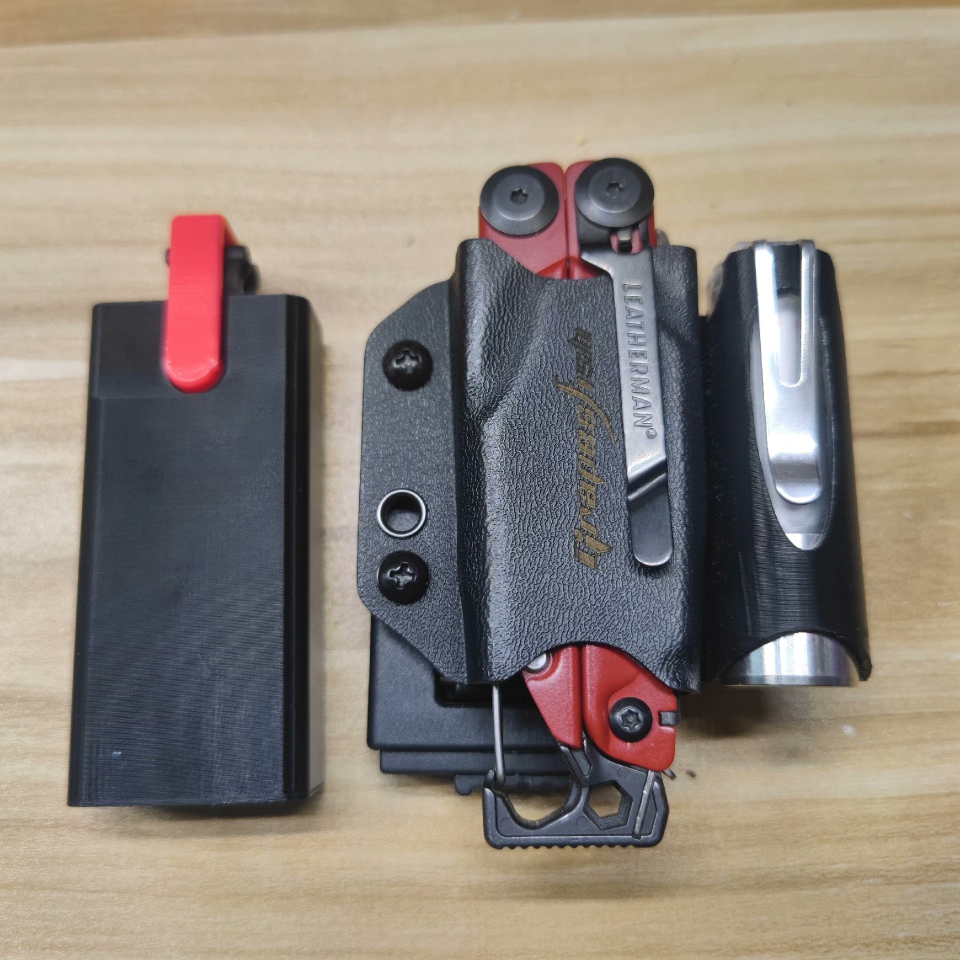 Leatherman 21-Piece Bit Set Qu - مراجعة Fire Starting Kit وسعره